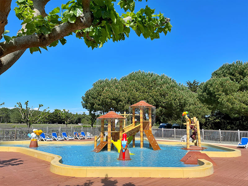 Camping APV Antioche au Bois Plage en Ré - Jeux aquatiques