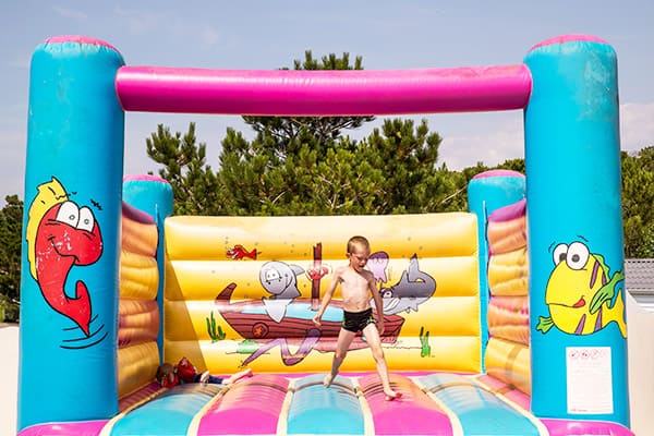 Structure gonflable Camping APV La Parée du Jonc