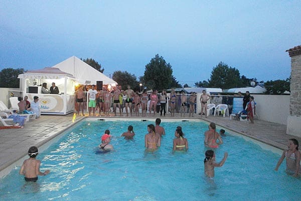 Piscine Camping APV Le Pavillon Bleu Vendée