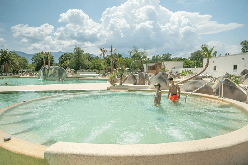 camping piscine les marsouins apv