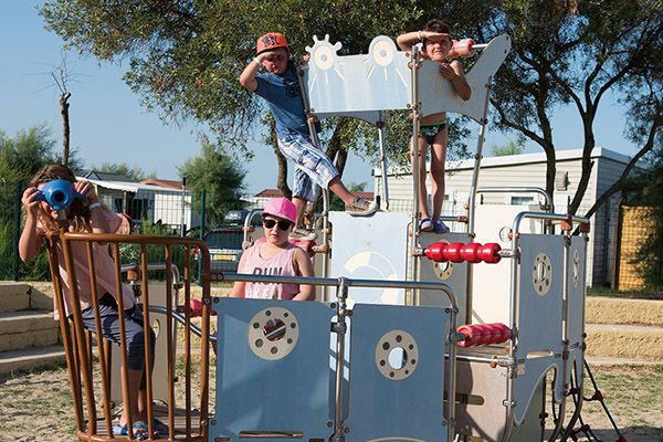 apv camping les roquilles